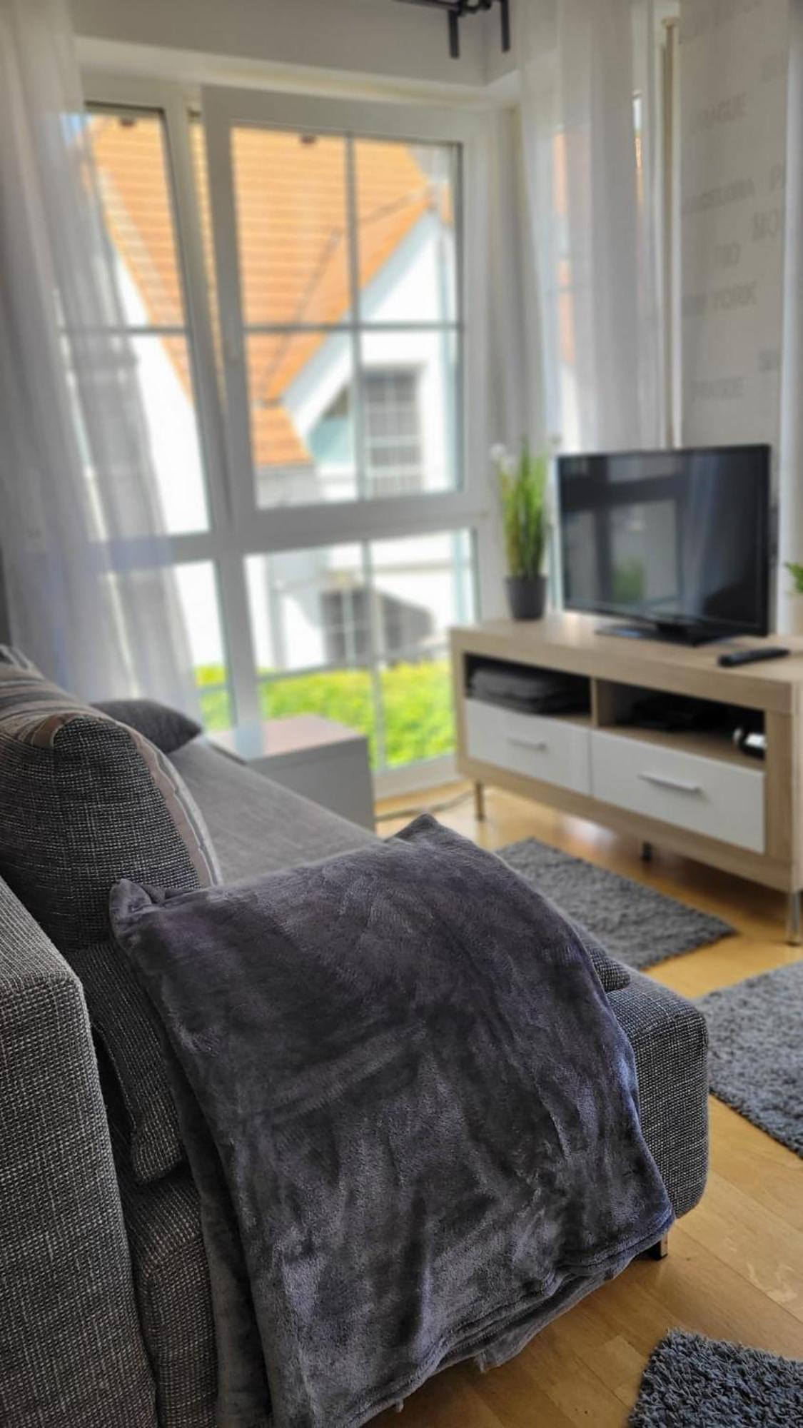 Berlin-Oase - Schnuckelige Ferienwohnung An Der Grenze Zu Berlin Schonefeld Bagian luar foto